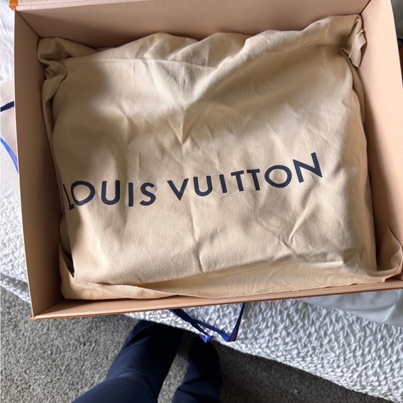 Louis Vuitton Neverfull MM - Picture 3 of 7